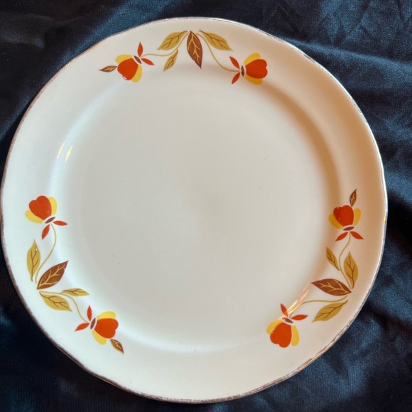 Vintage Hall Jewel Tea Autumn Leaf - Bread Plate Set of 4 6” - Picture 3 of 7